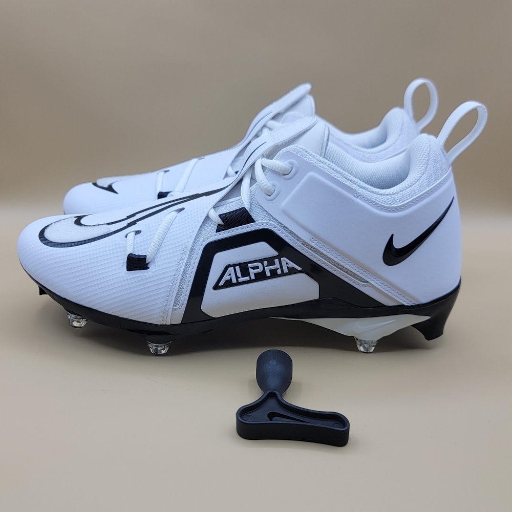 Nike Alpha Menace Pro 3 Low Detachable Football Cleats Men's Size 11 White Black